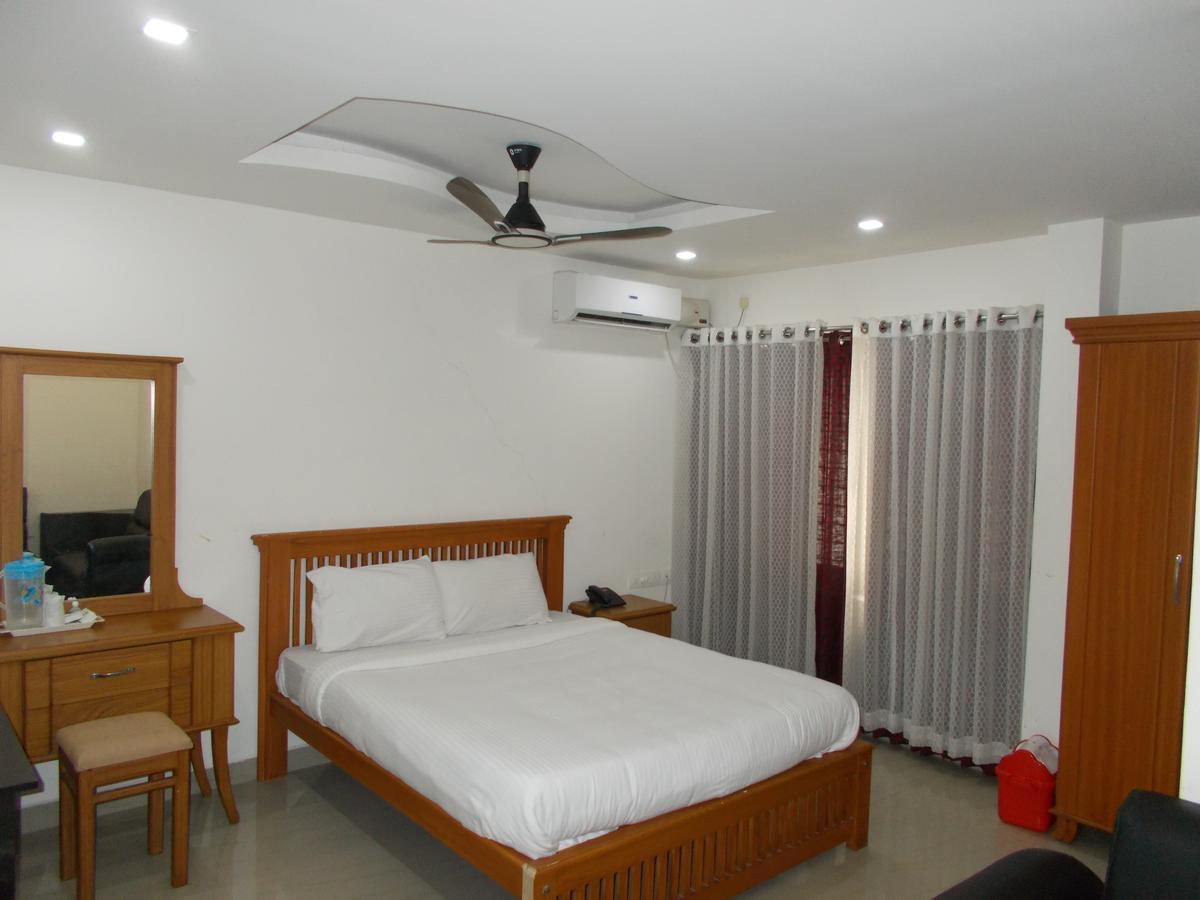 Sathya Inn Guruvayur Exterior photo
